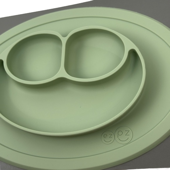 EZPZ The Mini Mat Baby Placemat Food Bowl/Plate Silicone Suction BPA free Sage - Picture 11 of 15
